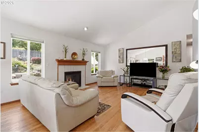 4619 SE Powell Butte Pkwy, Portland, OR 97236 - Photo 10