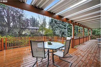 6635 SE Doncaster Dr, Gladstone, OR 97027 - Photo 28