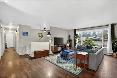 6635 SE Doncaster Dr, Gladstone, OR 97027 - Photo 6