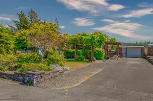 2925 Knott Terrace, Coos Bay, OR 97420 - Photo 20