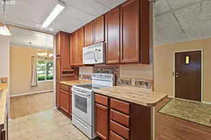 2925 Knott Terrace, Coos Bay, OR 97420 - Photo 6