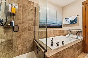 4642 SW Condor Ave, Portland, OR 97239 - Photo 22