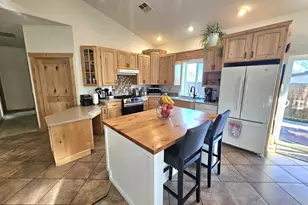 3510 NE King Pl, Pendleton, OR 97801 - Photo 6