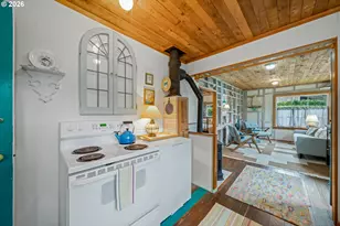 207 E Van Buren St, Cannon Beach, OR 97110 - Photo 12