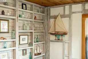 207 E Van Buren St, Cannon Beach, OR 97110 - Photo 8