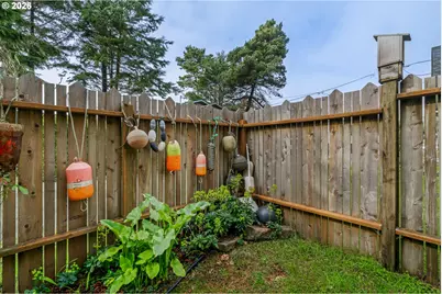 207 E Van Buren St, Cannon Beach, OR 97110 - Photo 40
