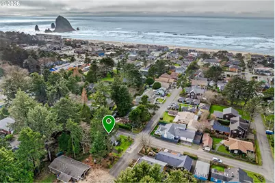 207 E Van Buren St, Cannon Beach, OR 97110 - Photo 2