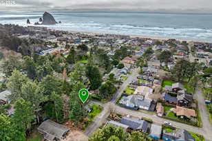 207 E Van Buren St, Cannon Beach, OR 97110 - Photo 2