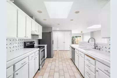 2790 York St, West Linn, OR 97068 - Photo 6