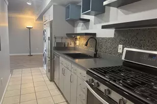 533 NE Holladay St, Portland, OR 97232 - Photo 6