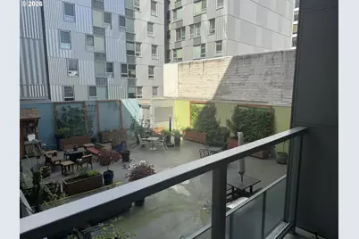 533 NE Holladay St #308, Portland, OR 97232 - Photo 16