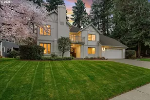 16181 Parelius Cir, Lake Oswego, OR 97034 - Photo 2