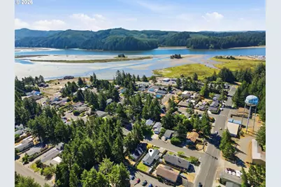 2055 11th St, Florence, OR 97439 - Photo 48