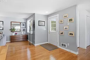 2055 11th St, Florence, OR 97439 - Photo 14