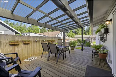 2055 11th St, Florence, OR 97439 - Photo 34