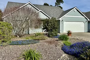18 Mariners Ln, Florence, OR 97439 - Photo 36