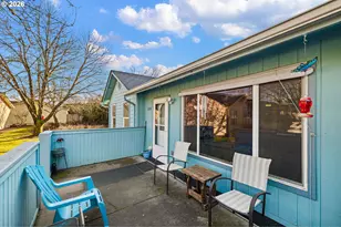 5524 E St, Springfield, OR 97478 - Photo 4