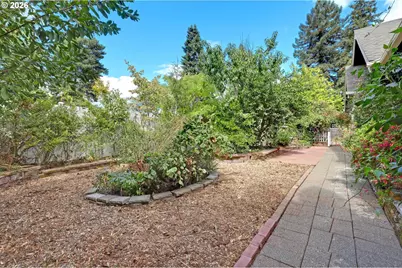 14018 SW Butner Rd, Beaverton, OR 97006 - Photo 28