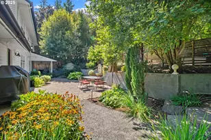 8527 SW 50th Ave, Portland, OR 97219 - Photo 44