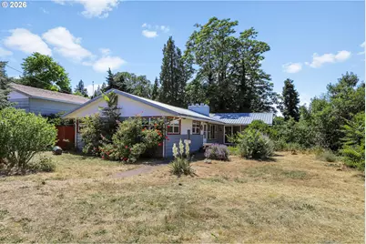 1707 Roberts St, The Dalles, OR 97058 - Photo 2