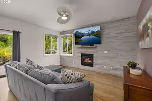 3245 SE Hall Ct, Troutdale, OR 97060 - Photo 18