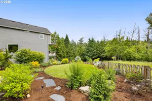 3245 SE Hall Ct, Troutdale, OR 97060 - Photo 38