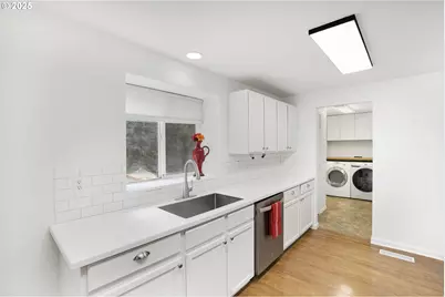 1950 NW Ivy Pl, Redmond, OR 97756 - Photo 8