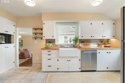 7340 N Willamette Blvd, Portland, OR 97203 - Photo 14