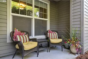 880 Springtree Ln, West Linn, OR 97068 - Photo 4