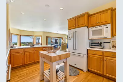 4810 High Ridge Rd, Gearhart, OR 97138 - Photo 18