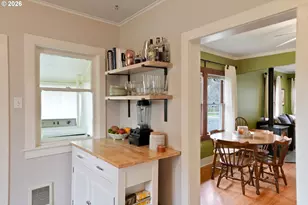 424 S 3rd St, Silverton, OR 97381 - Photo 14