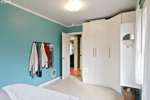 424 S 3rd St, Silverton, OR 97381 - Photo 24