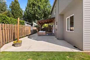 8945 SW Terreton Pl, Portland, OR 97223 - Photo 42