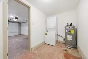 2004 SE 143rd Ave, Portland, OR 97233 - Photo 28