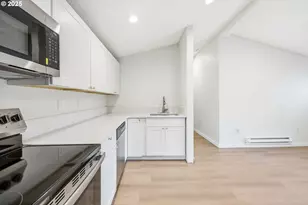 2004 SE 143rd Ave, Portland, OR 97233 - Photo 12