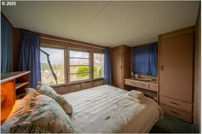 1900 Rowe St, Reedsport, OR 97467 - Photo 12