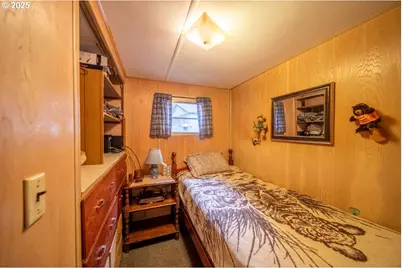 1900 Rowe St, Reedsport, OR 97467 - Photo 10