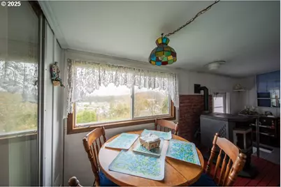 1900 Rowe St, Reedsport, OR 97467 - Photo 16