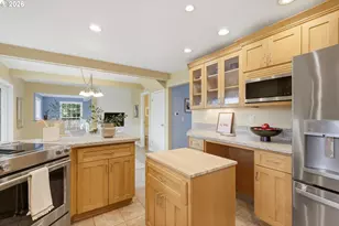 10055 SW Inez St, Portland, OR 97224 - Photo 8
