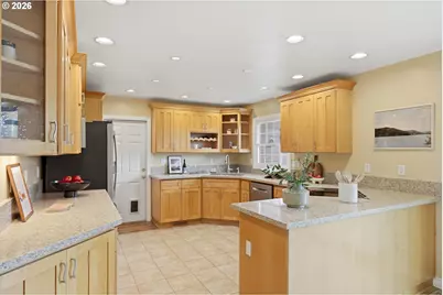 10055 SW Inez St, Portland, OR 97224 - Photo 10