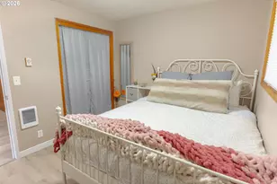 1095 N Manzanita St, Canby, OR 97013 - Photo 18