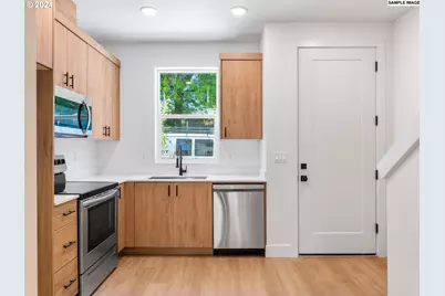 6677 N Fessenden St #15, Portland, OR 97203 - Photo 2