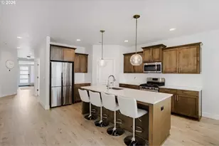 652 SW 49th Dr, Gresham, OR 97080 - Photo 8