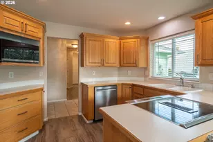 484 SE Clearwater Ct, Roseburg, OR 97470 - Photo 14