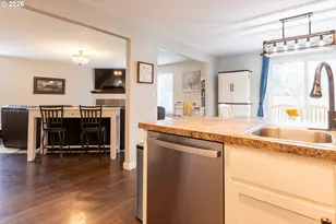 306 E 16th Pl, La Center, WA 98629 - Photo 10