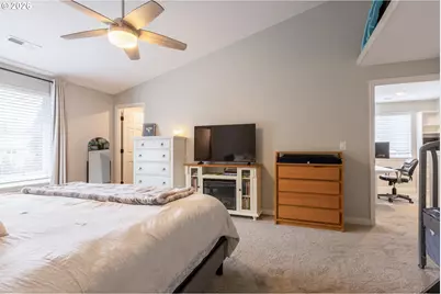 306 E 16th Pl, La Center, WA 98629 - Photo 14