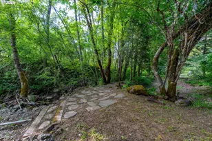 988 Savage Creek Rd, Grants Pass, OR 97527 - Photo 12