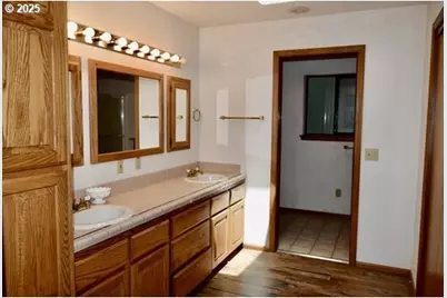 34518 Mutts Way, Gold Beach, OR 97444 - Photo 32