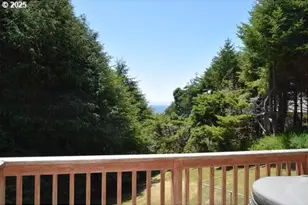 34518 Mutts Way, Gold Beach, OR 97444 - Photo 22