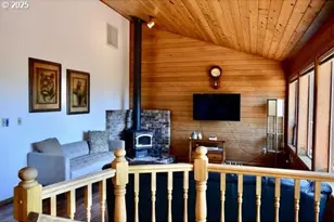 34518 Mutts Way, Gold Beach, OR 97444 - Photo 20